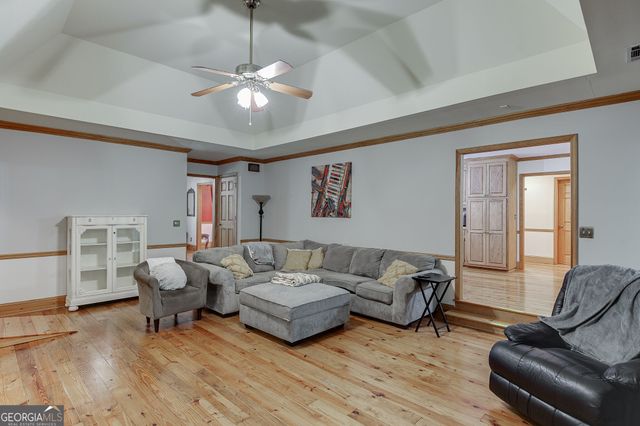 2720 Bay Ridge Drive, Loganville, GA 30052