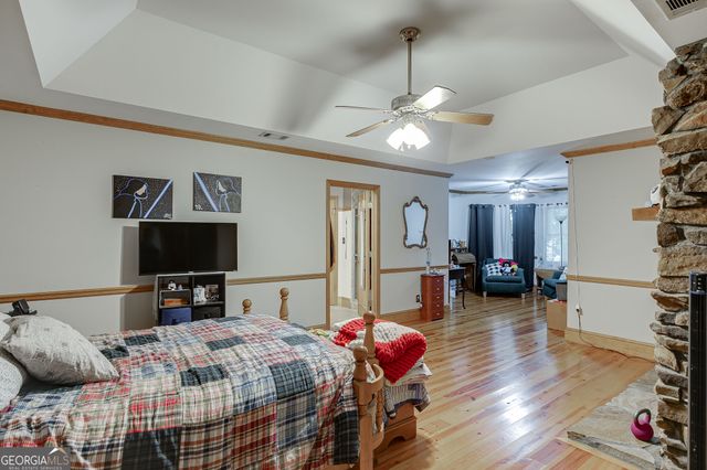 2720 Bay Ridge Drive, Loganville, GA 30052