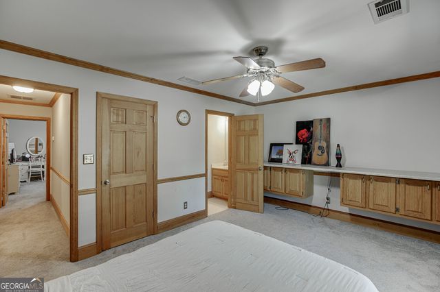2720 Bay Ridge Drive, Loganville, GA 30052