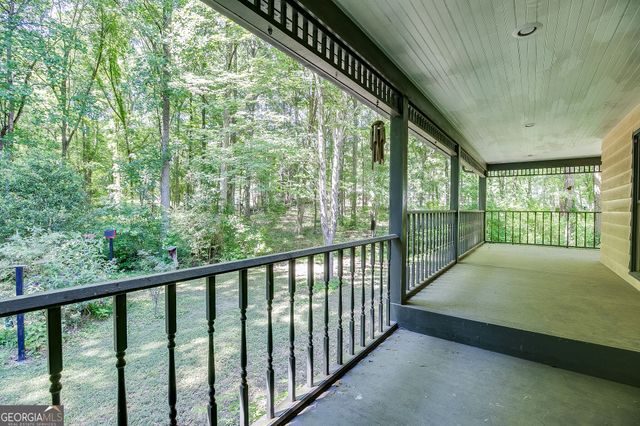 2720 Bay Ridge Drive, Loganville, GA 30052