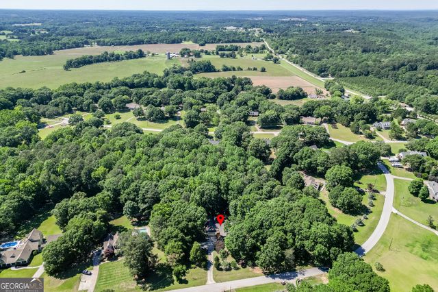 2720 Bay Ridge Drive, Loganville, GA 30052