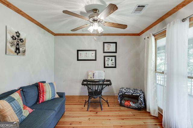 2720 Bay Ridge Drive, Loganville, GA 30052