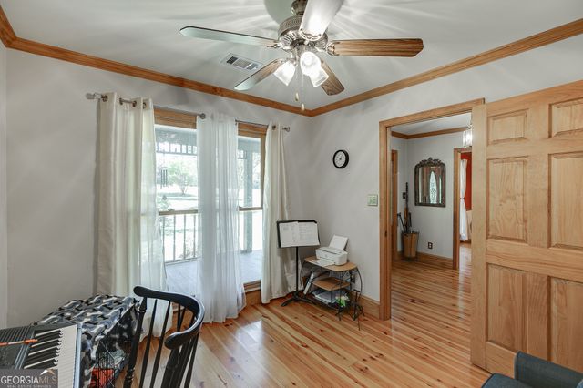 2720 Bay Ridge Drive, Loganville, GA 30052