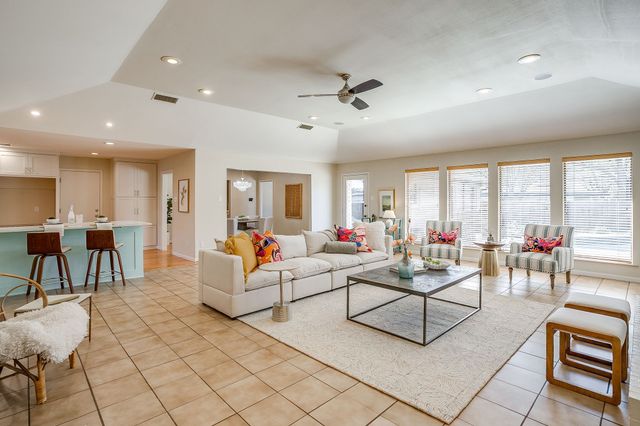 3954 Shannon Drive, Fort Worth, TX 76116