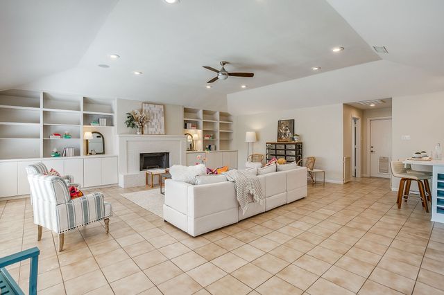 3954 Shannon Drive, Fort Worth, TX 76116