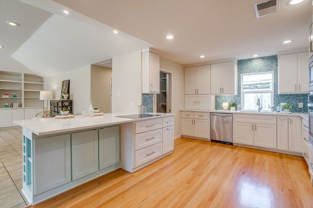 3954 Shannon Drive, Fort Worth, TX 76116