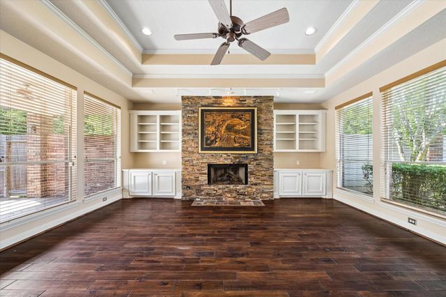 4510 Cypress Pond Court, Houston, TX 77059