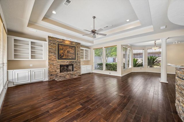 4510 Cypress Pond Court, Houston, TX 77059