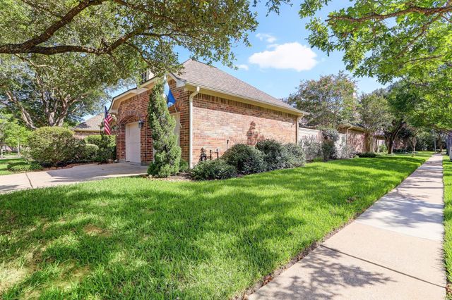 4510 Cypress Pond Court, Houston, TX 77059