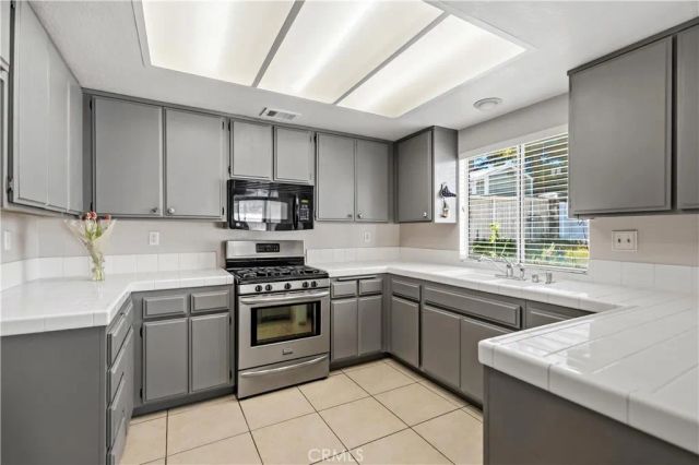 26911 Lightfoot Drive, Corona, CA 92883