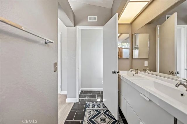 26911 Lightfoot Drive, Corona, CA 92883