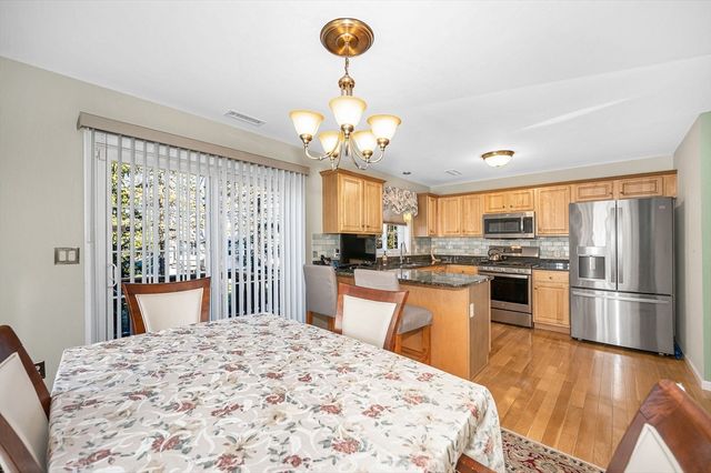 262 Littleton Rd 14, Chelmsford, MA 01824