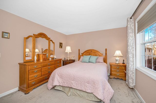 262 Littleton Rd 14, Chelmsford, MA 01824