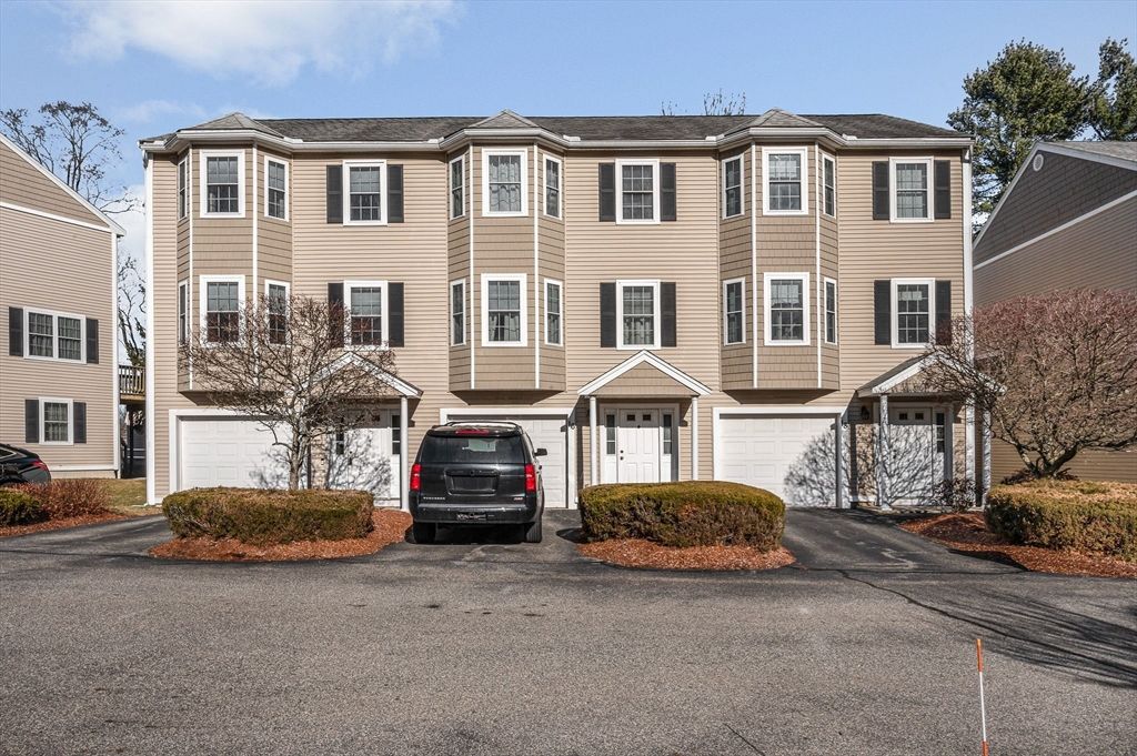 262 Littleton Rd 14, Chelmsford, MA 01824