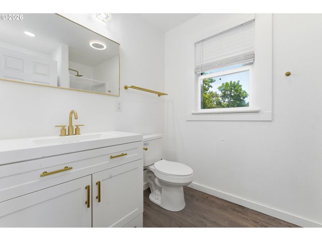 30 Ne 143RD Ave, Portland, OR 97230