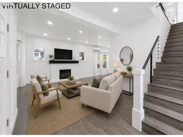 30 Ne 143RD Ave, Portland, OR 97230