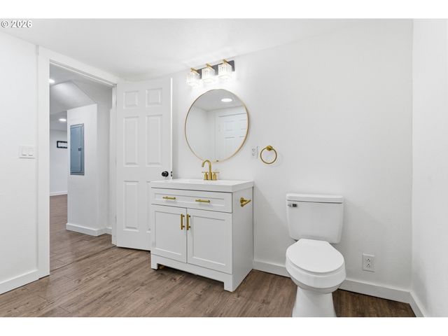 30 Ne 143RD Ave, Portland, OR 97230