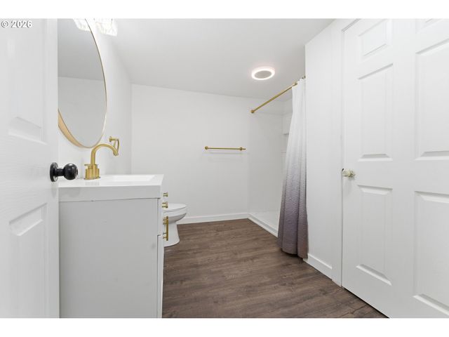30 Ne 143RD Ave, Portland, OR 97230