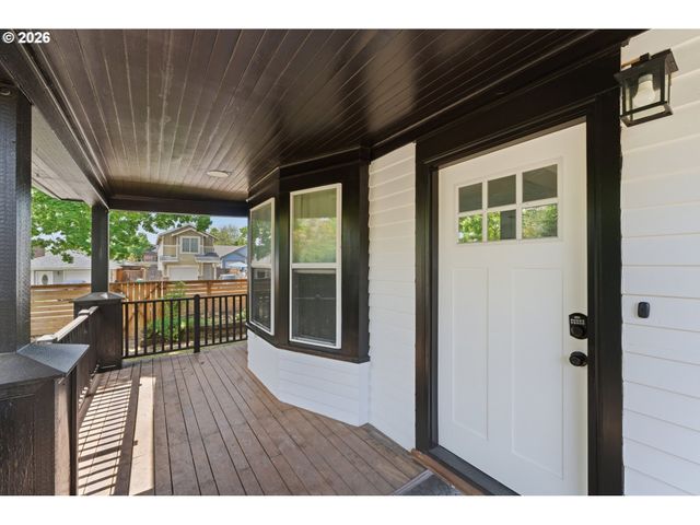 30 Ne 143RD Ave, Portland, OR 97230