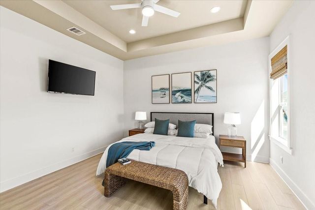 950 Sue Drive, Crystal Beach, TX 77650