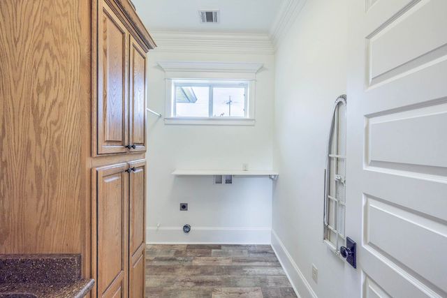 111 Gentle Oak Boulevard, Houma, LA 70395