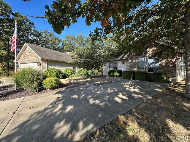 407 Ahr Strom Drive, Owensville, MO 65066