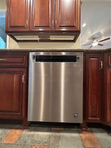 407 Ahr Strom Drive, Owensville, MO 65066