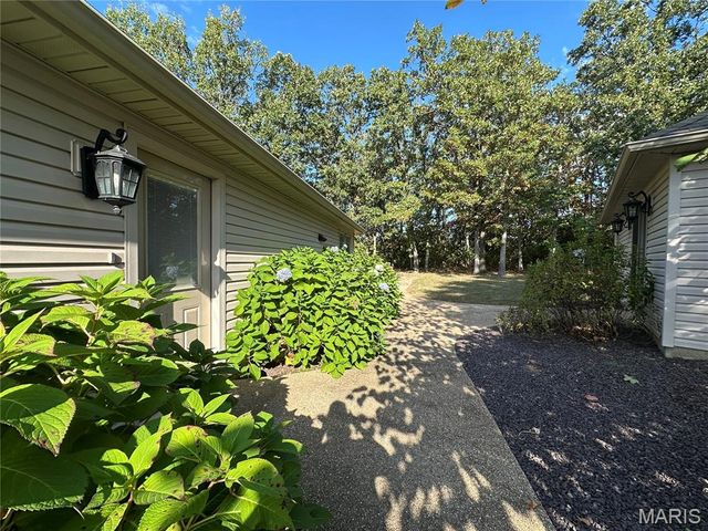 407 Ahr Strom Drive, Owensville, MO 65066