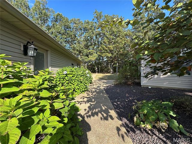 407 Ahr Strom Drive, Owensville, MO 65066