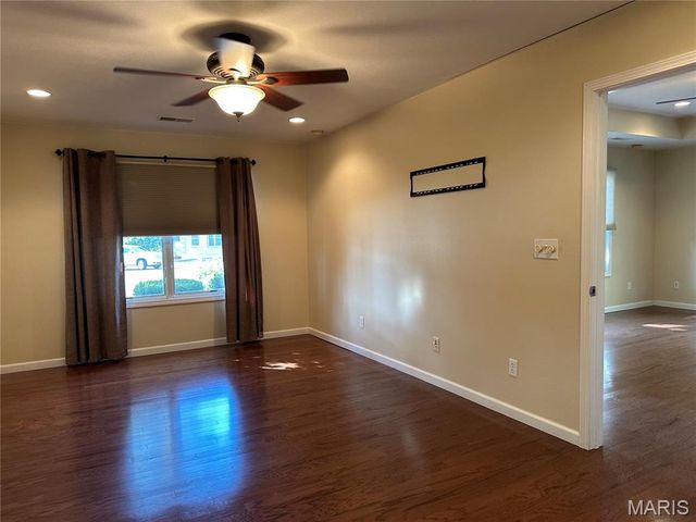 407 Ahr Strom Drive, Owensville, MO 65066