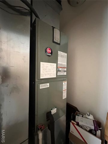 407 Ahr Strom Drive, Owensville, MO 65066