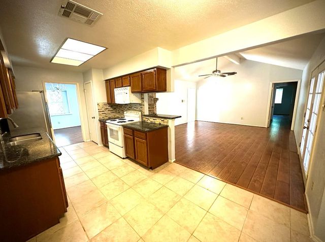 18 Brookflower Road, The Woodlands, TX 77380