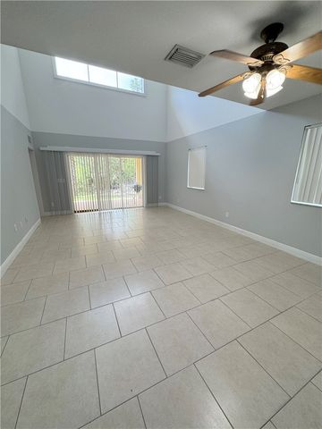 2390 Vero South Circle SW 6, Vero Beach, FL 32962