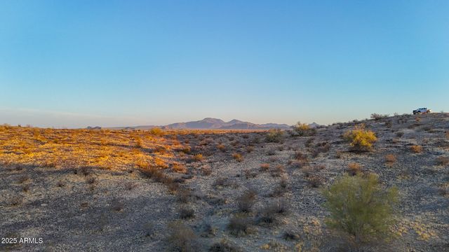 0 W BARNES RD 5 ACRES -- -, Maricopa, AZ 85139
