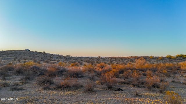 0 W BARNES RD 5 ACRES -- -, Maricopa, AZ 85139