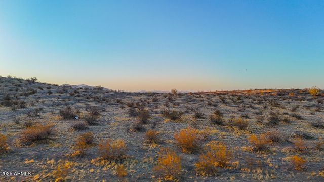 0 W BARNES RD 5 ACRES -- -, Maricopa, AZ 85139