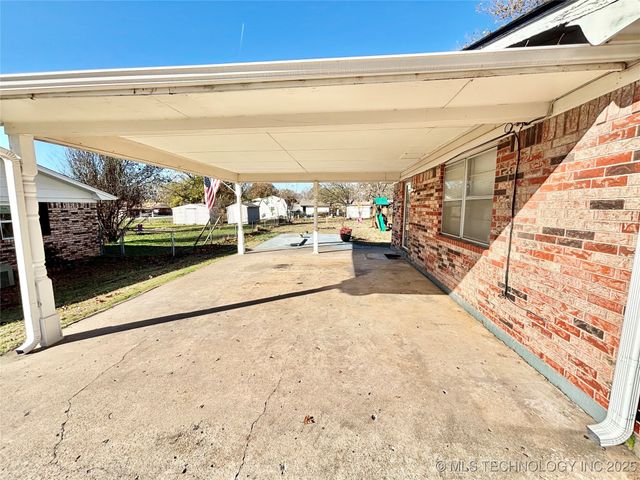1103 NW 9th Street, Stigler, OK 74462