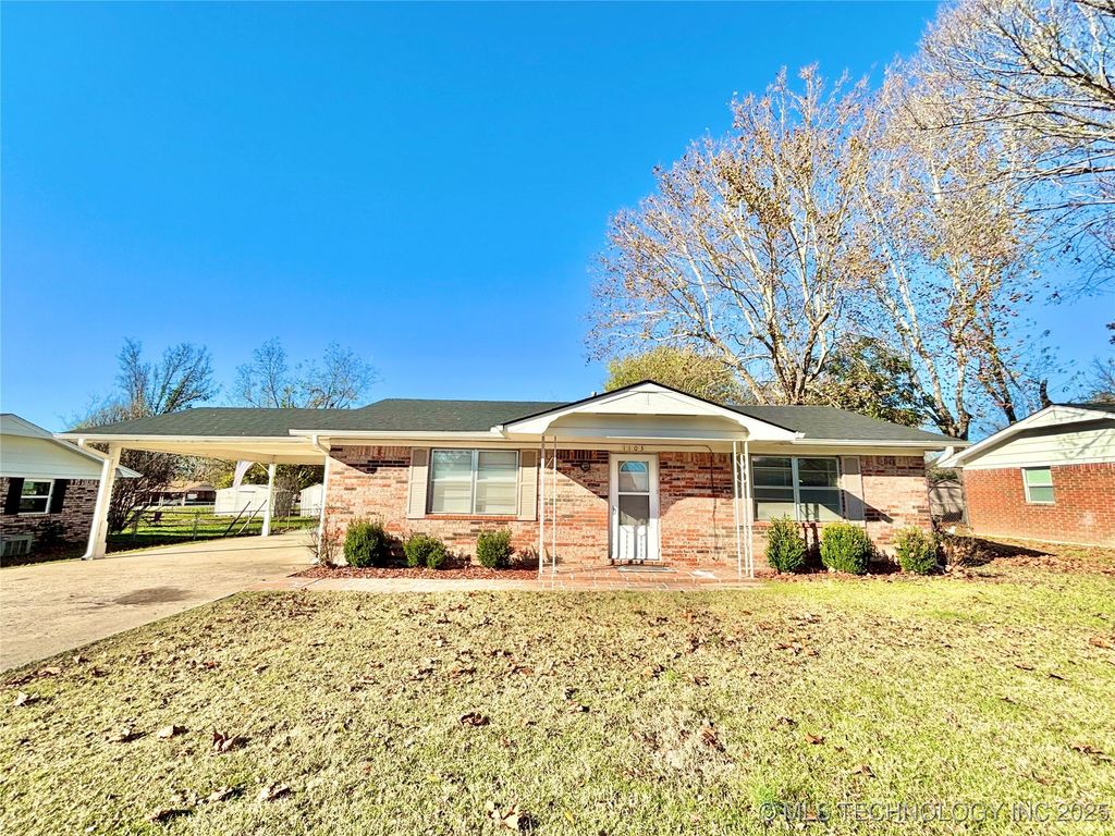 1103 NW 9th Street, Stigler, OK 74462