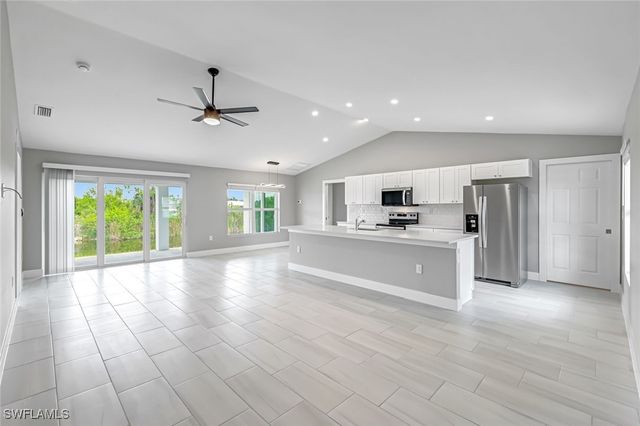 2921 NE 1st AVE, Cape Coral, FL 33909