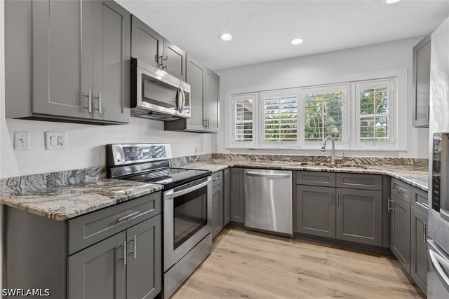 1420 Maravilla AVE, Fort Myers, FL 33901