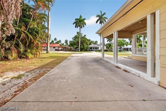 1420 Maravilla AVE, Fort Myers, FL 33901
