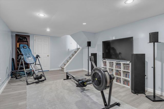 28 Harriet Lane, Huntington, NY 11743