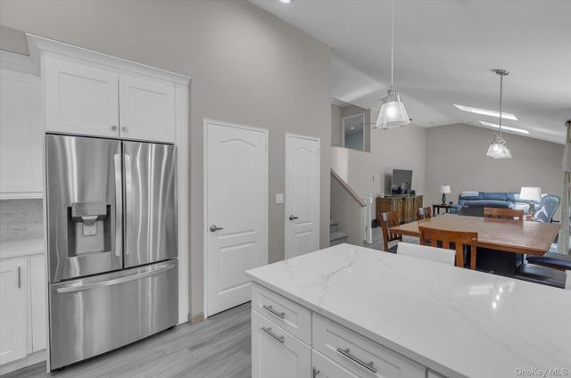 28 Harriet Lane, Huntington, NY 11743