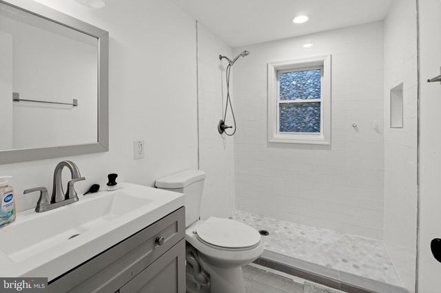 7922 BABIKOW RD, Rosedale, MD 21237