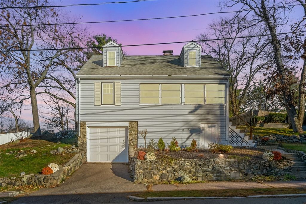 12 Babson St, Wakefield, MA 01880