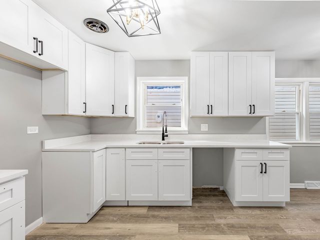 8139 S Exchange Avenue, Chicago, IL 60617