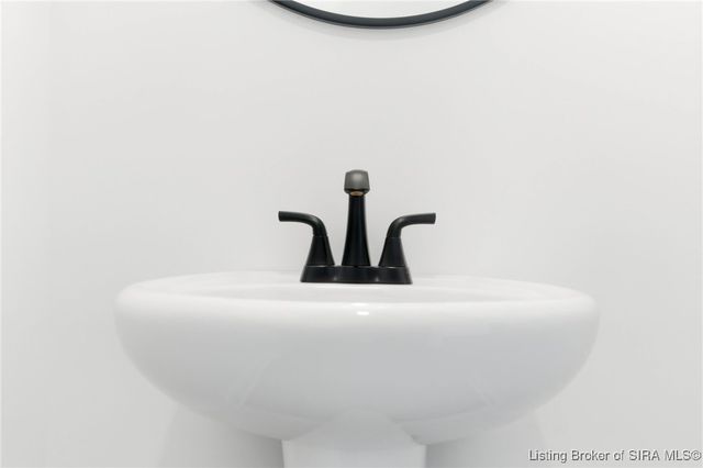 2085 Aster Drive, Jeffersonville, IN 47130