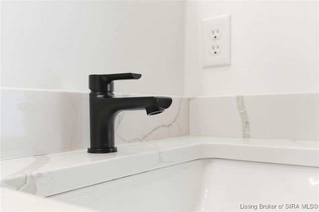 2085 Aster Drive, Jeffersonville, IN 47130