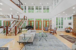 2807 CHESTERFIELD PL NW, Washington, DC 20008