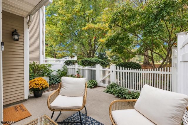 27 Crestmont Rd, Bedminster Twp., NJ 07921